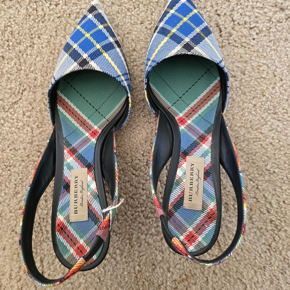 Burberry pointed-toe slingback pump, size US 9.5/ EU 40